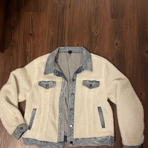 Sherpa/jean jacket with lining.